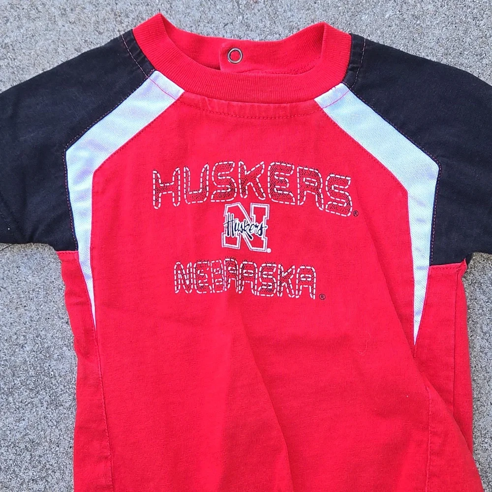 Vintage Starter Nebraska Huskers 6/9M Red Black Onesie
